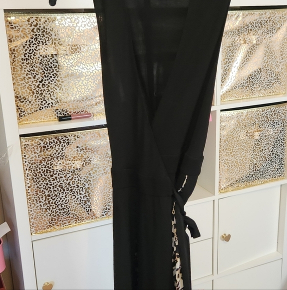 Diane Von Furstenberg Black & Leopard Wrap Dress - Picture 5 of 7